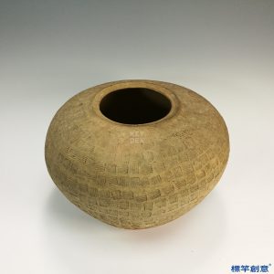 CB002 戰國時期灰陶格狀印紋鼓腹罐