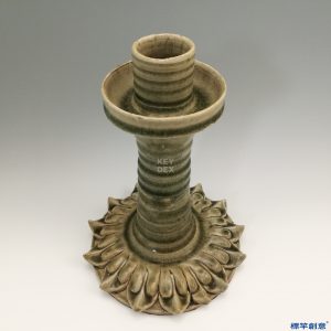 EB001 晉代越窯青瓷蓮瓣紋高足燈台