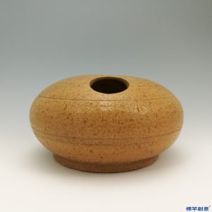 EC010 西晉越窯黃釉四孔圓墩式插花器