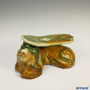 GA016 仿 宋代三彩陶臥獅驅魔瓷枕