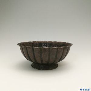 GA005 宋代鎏金菊花形佛教寶相花供水杯