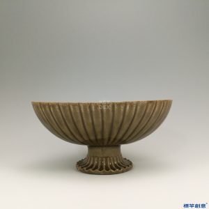 GA008 宋代越窯醬釉菊瓣紋橢圓形高足供盤
