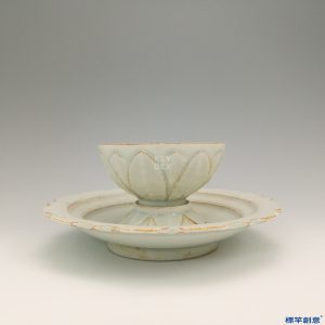 GA010 宋代景德鎮窯青白瓷刻蓮瓣紋盞托組