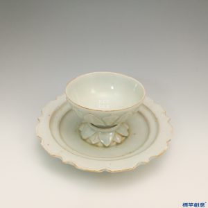 GA010 宋代景德鎮窯青白瓷刻蓮瓣紋盞托組
