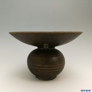 GB008 北宋磁州窯系黑釉唾盂渣斗