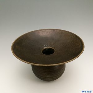 GB008 北宋磁州窯系黑釉唾盂渣斗