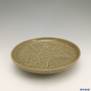 GC001 南宋龍泉窯青瓷刻蓮花淺弧撇口盤
