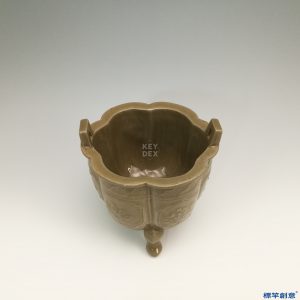 GE009 金代耀州窯土青瓷印花雙耳鼎式香爐