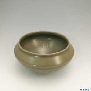 HA001 元代龍泉窯青瓷刻蓮瓣紋佛教食具缽形碗