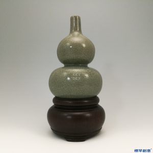 HB016 明代龍泉窯青瓷葫蘆形道教供水尊