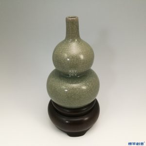 HB016 明代龍泉窯青瓷葫蘆形道教供水尊