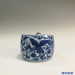 HB015明代晚期景德鎮窯青花繪纏枝鳳紋蟋蟀罐