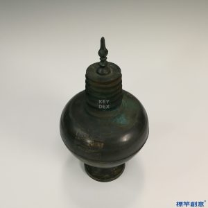 JJ010 日本大正時期銅製唐款佛教塔式舍利罐