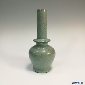 GC017 南宋龍泉窯青瓷冰裂紋佛教淨瓶吉字瓶