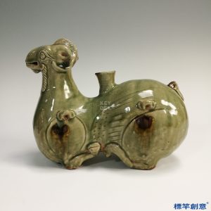 EB022 晉代青瓷點褐彩臥羊形燭台