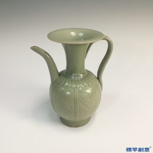 GB026 北宋越窯青瓷刻蓮瓣紋點茶水注執壺