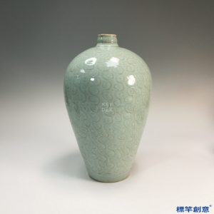 GB029 北宋湖田窯青白瓷劃卷雲紋梅瓶