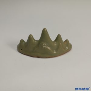 HA049 元代龍泉窯青瓷文房山形筆擱