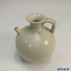 FB028 唐代邢窯米白釉短流執壺
