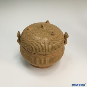 BB004 商代原始青瓷刻劃橫線紋雙耳蓋罐