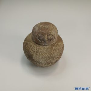 BB008 西周原始青瓷貼塑貓頭鷹紋小陶罐