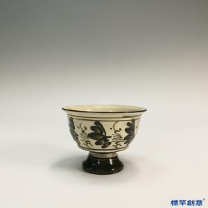 GB052 北宋磁州窯米白釉黑彩花卉紋高足杯