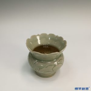 FC013 五代耀州窯淡青瓷刻花卉花口唾盂渣斗