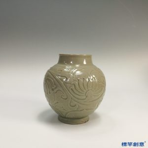 FC018 五代耀州窯淡青瓷刻纏枝蓮紋球形罐