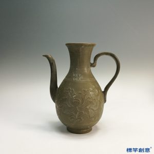 GA053 宋代耀州窯茶葉末釉刻牡丹花執壺