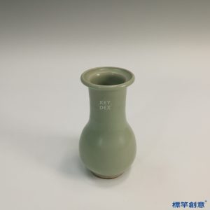 GC088 南宋龍泉窯粉青釉素面茶瓶