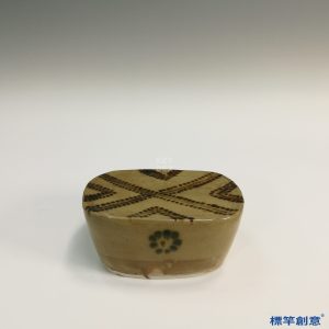 FB034 唐代長沙窯土黃釉彩繪圓角方形瓷枕