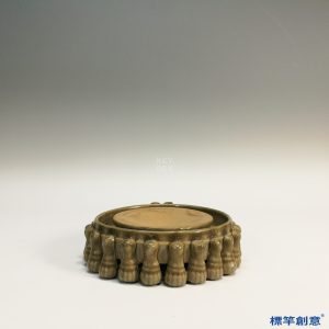 FB037 唐代越窯土青瓷帶筆插辟雍形硯台