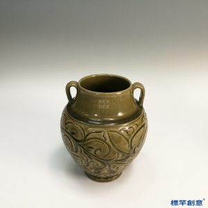GB062 北宋耀州窯褐青瓷刻纏枝紋雙繫罐