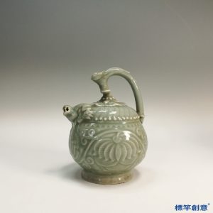 FC026 五代耀州窯淡青瓷刻纏枝蓮紋獸首提梁倒流壺