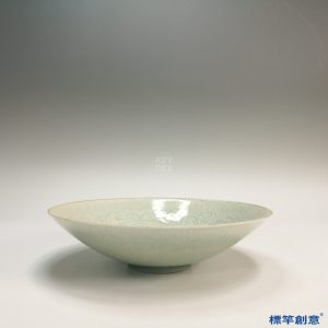 GB069 北宋湖田窯青白瓷刻纏枝蓮紋大碗