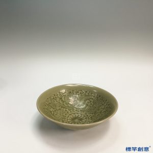 GB067 北宋耀州窯土青瓷刻纏枝團菊紋碗