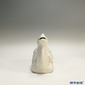 FB046 唐代邢窯白釉駝馱貨物跪臥駱駝俑