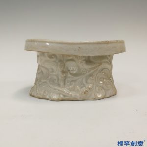 FB060 唐代邢窯白釉刻花如意形瓷枕