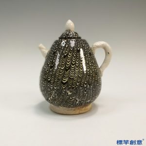 FB068 唐代當陽峪窯黑釉絞胎圓腹執壺