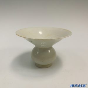 GB093 北宋湖田窯青白瓷唾盂渣斗