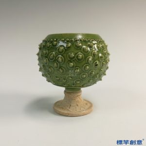 FB086 唐代黃冶窯綠釉陶貼塑圓點紋仿金銀器高足杯