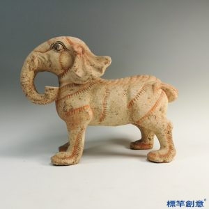 FB087 唐代黃冶窯土黃釉陶加彩大象俑