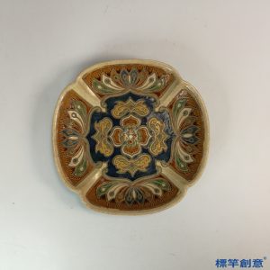 FB113 唐代鞏義窯三彩陶瓷繪折枝蓮紋花口盤