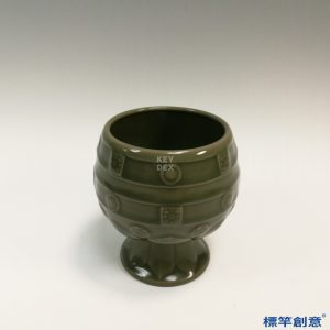 FC035 五代越窯祕色瓷寶相花紋高足供水杯