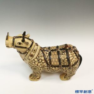 GA080 宋代磁州窯米黃釉褐彩繪花犀牛陳設器