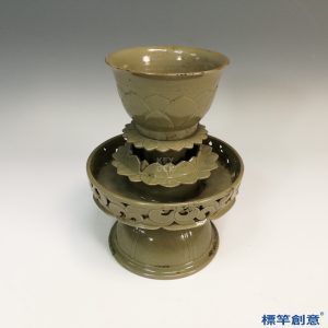 FC037 五代越窯青瓷刻蓮瓣蓮花座供水杯