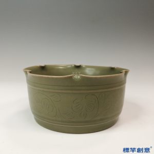 FC040 五代越窯青瓷刻花卉紋花口筆洗