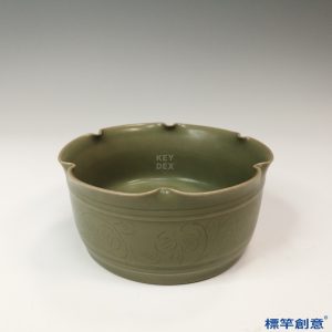 FC040 五代越窯青瓷刻花卉紋花口筆洗