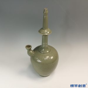 FC047 五代越窯青瓷刻蓮瓣紋佛教淨瓶