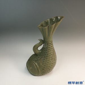 GB142 北宋耀州窯褐青瓷來通款魚形壺